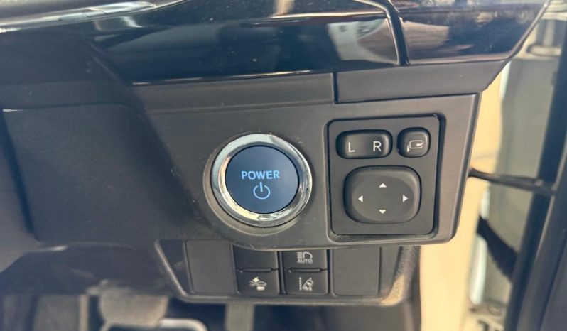 
								Toyota Fielder WXB full									