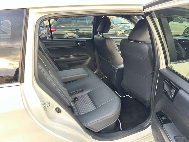 
								Toyota Fielder WXB full									