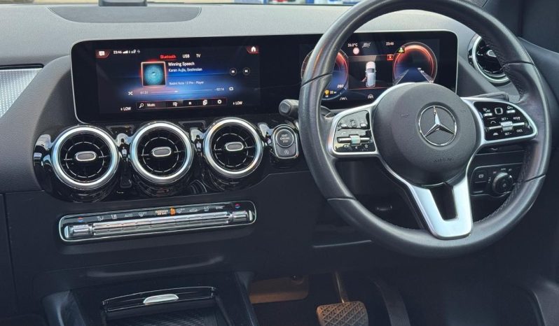 
								Mercedes Benz B180 full									