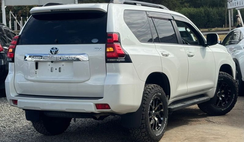 
								Toyota Land Cruiser Prado TX full									