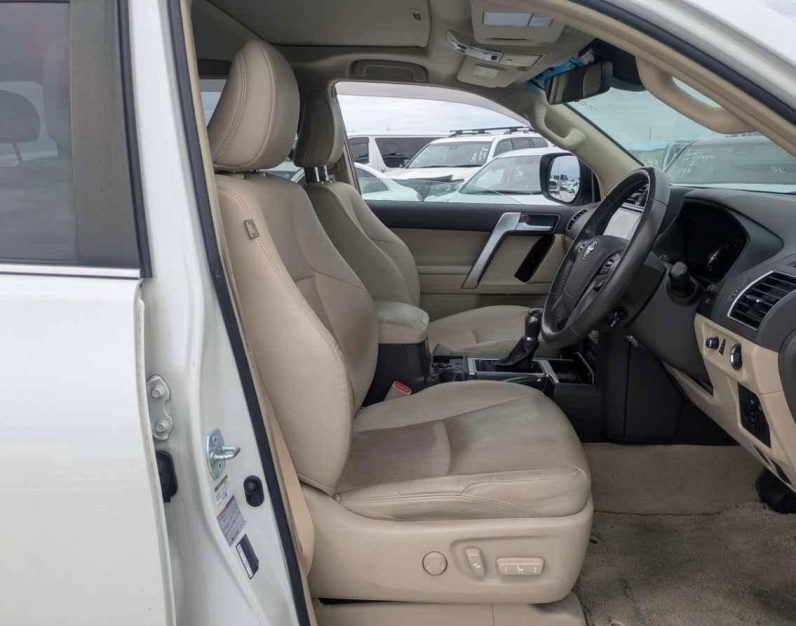 
								Toyota Land Cruiser Prado Tx full									