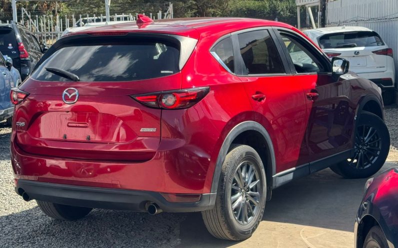 
								Mazda CX-5 full									