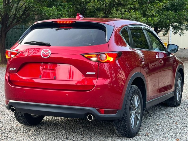 
								Mazda CX-5 full									