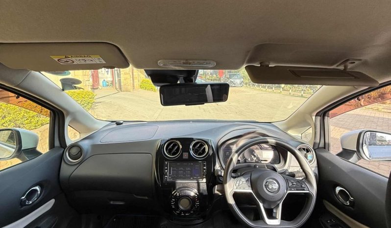 
								Nissan Note E-power full									