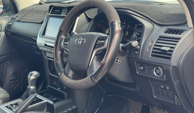 
								Toyota Land Cruiser Prado TX full									