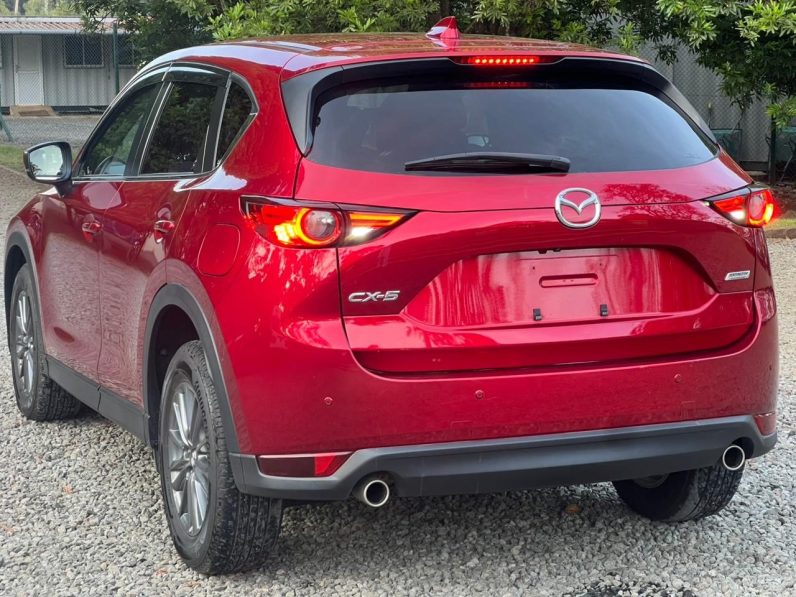 
								Mazda CX-5 full									