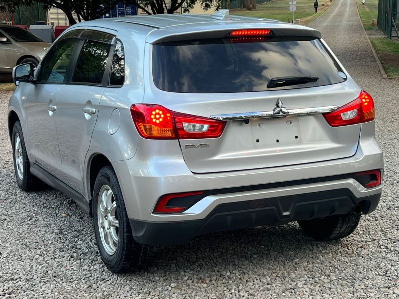 
								Mitsubishi RVR full									