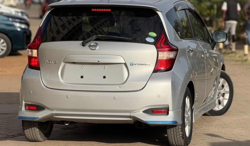 
								Nissan Note E-power full									