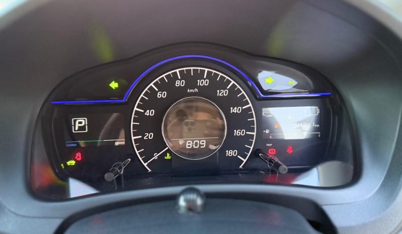 
								Nissan Note Medalist full									