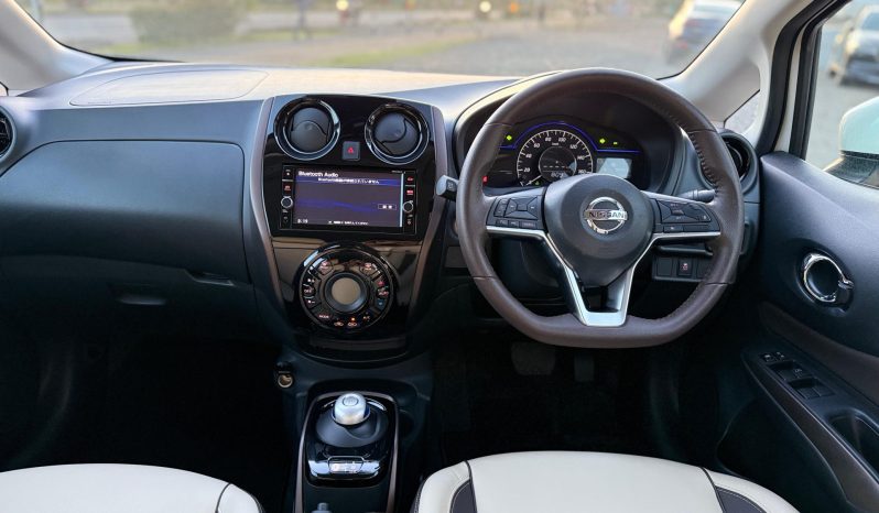 
								Nissan Note Medalist full									