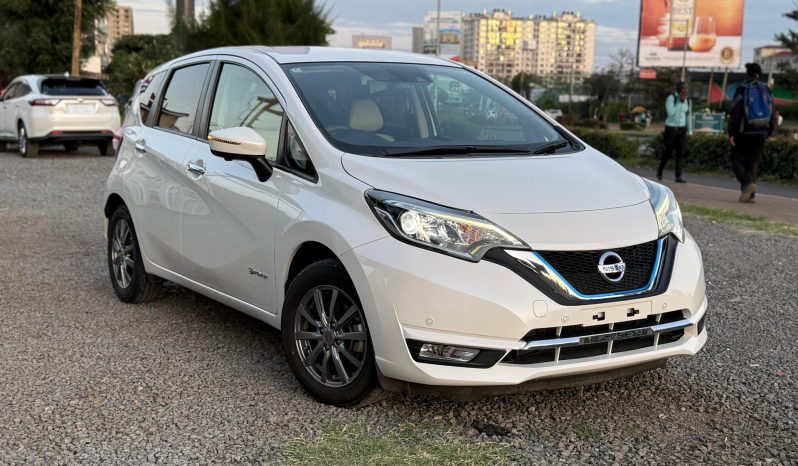 
								Nissan Note Medalist full									
