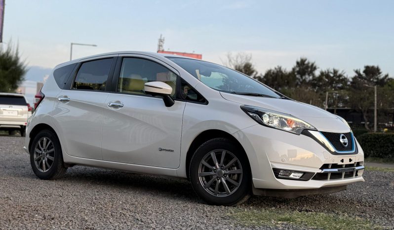 
								Nissan Note Medalist full									