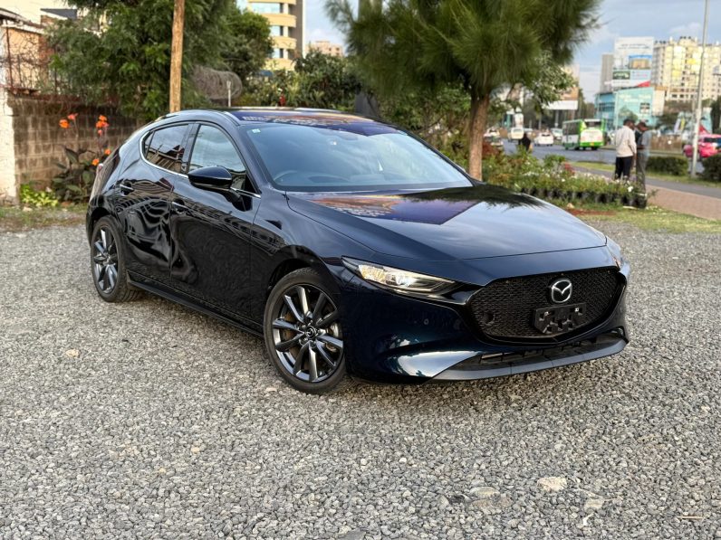 
								Mazda 3 full									