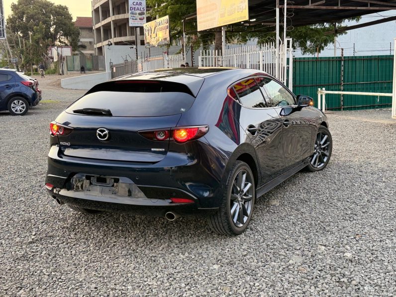 
								Mazda 3 full									