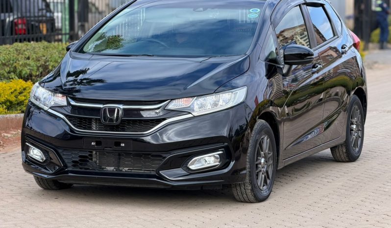 
								Honda Fit full									