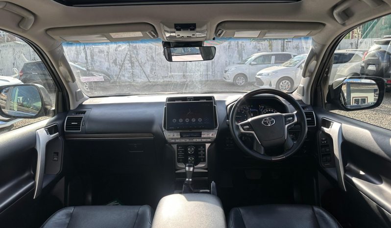 
								Toyota LandCruiser Prado Kakadu full									