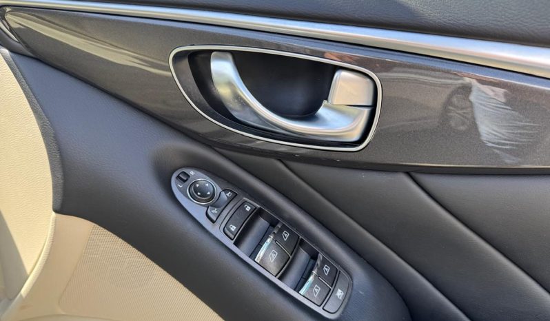 
								Nissan Skyline 200GTt full									