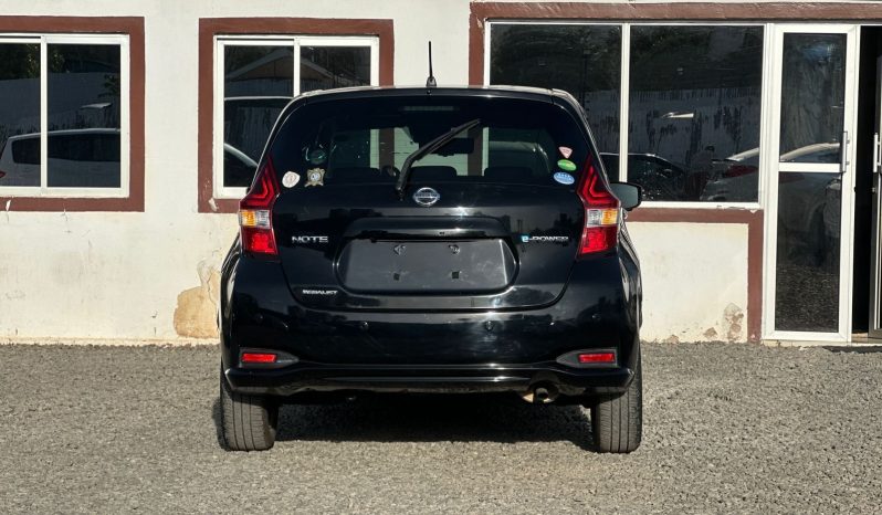 
								Nissan Note E-power full									