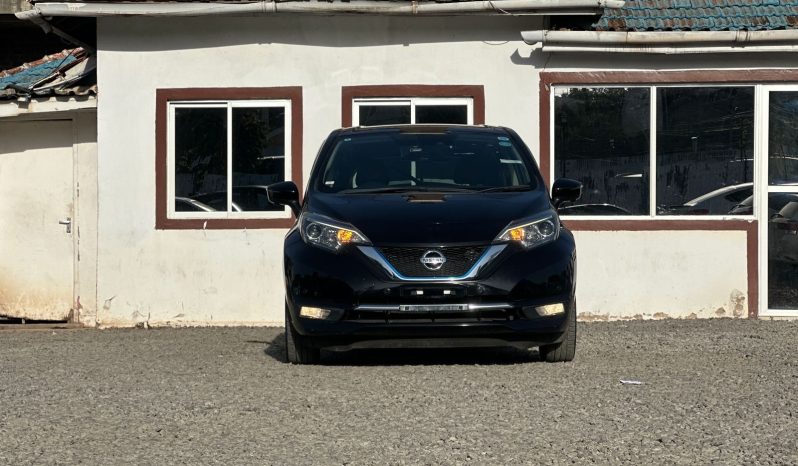 
								Nissan Note E-power full									