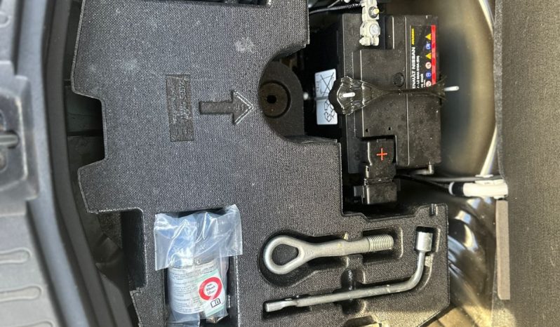 
								Nissan Note E-power full									