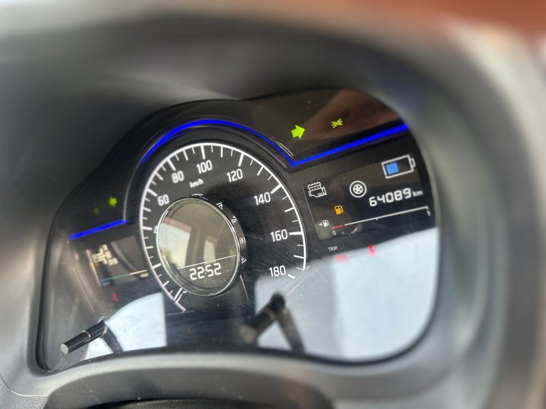 
								Nissan Note E-power full									