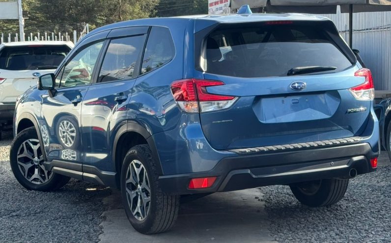 
								Subaru Forester Sk9 full									