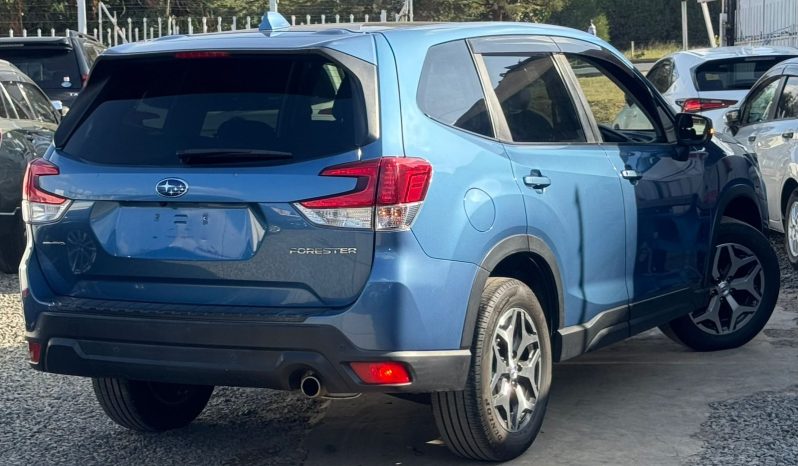 
								Subaru Forester Sk9 full									