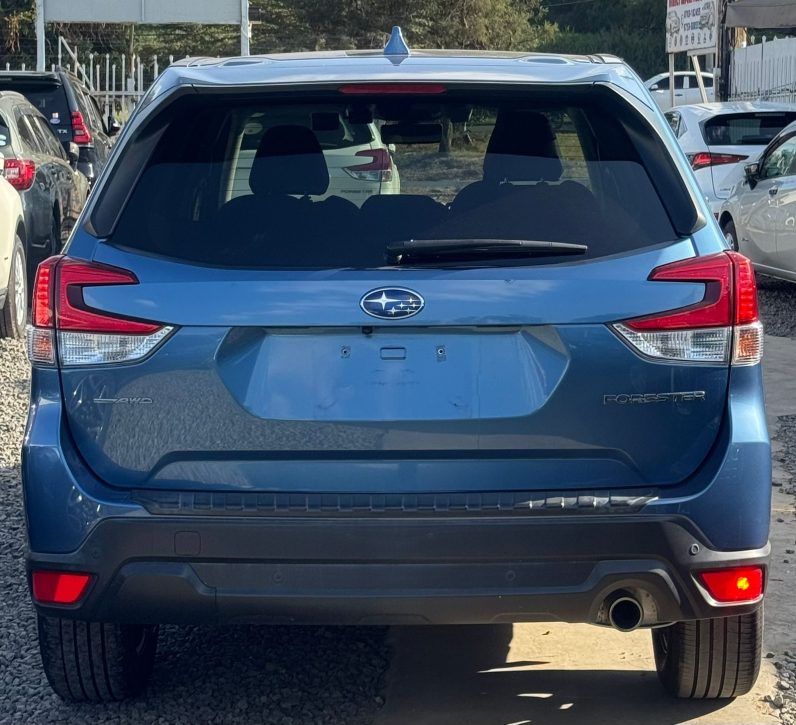 
								Subaru Forester Sk9 full									