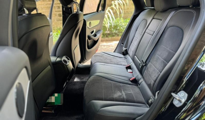 
								Mercedes Benz GLC 200 full									