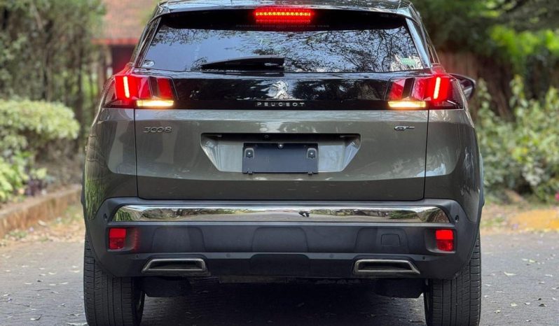 
								Peugeot 3008 GT full									