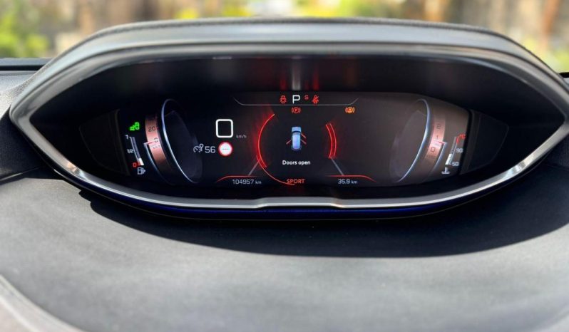 
								Peugeot 3008 GT full									