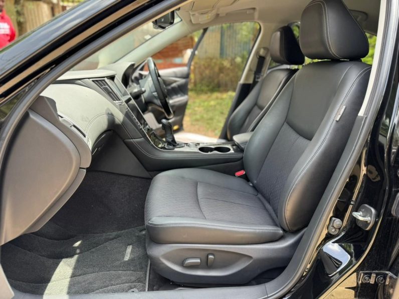 
								Infiniti skyline  Gt full									