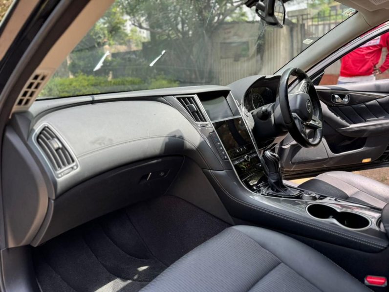 
								Infiniti skyline  Gt full									