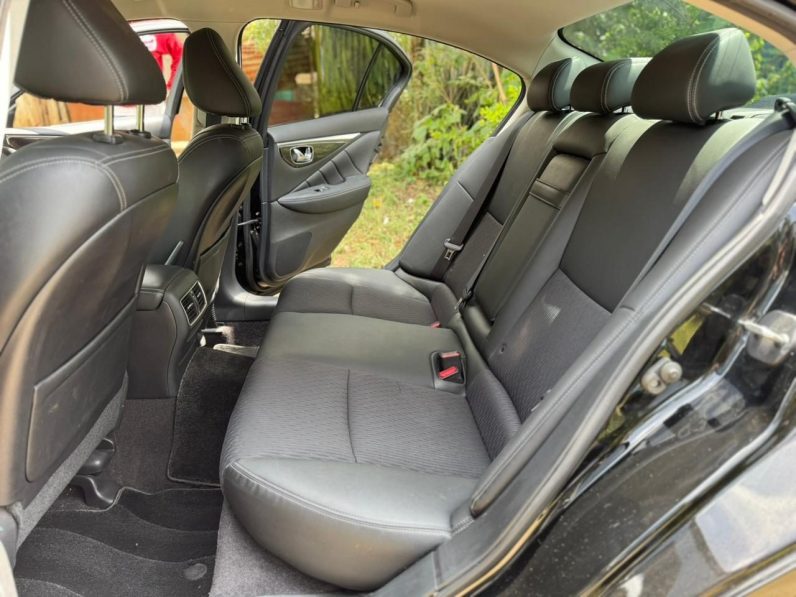 
								Infiniti skyline  Gt full									