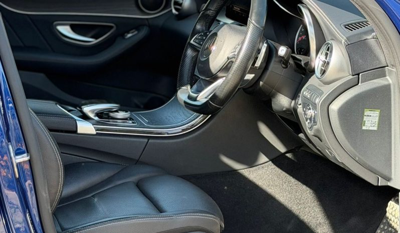 
								Mercedes Benz C200 full									