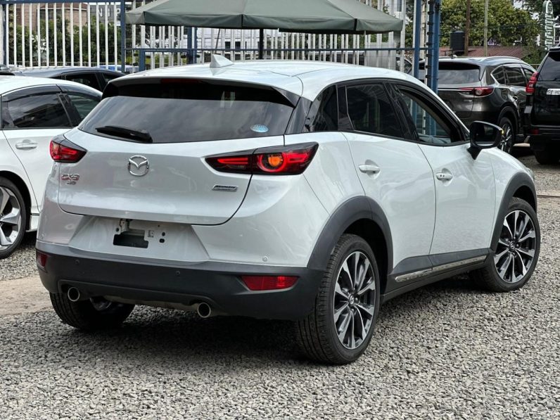 
								Mazda Cx3 full									