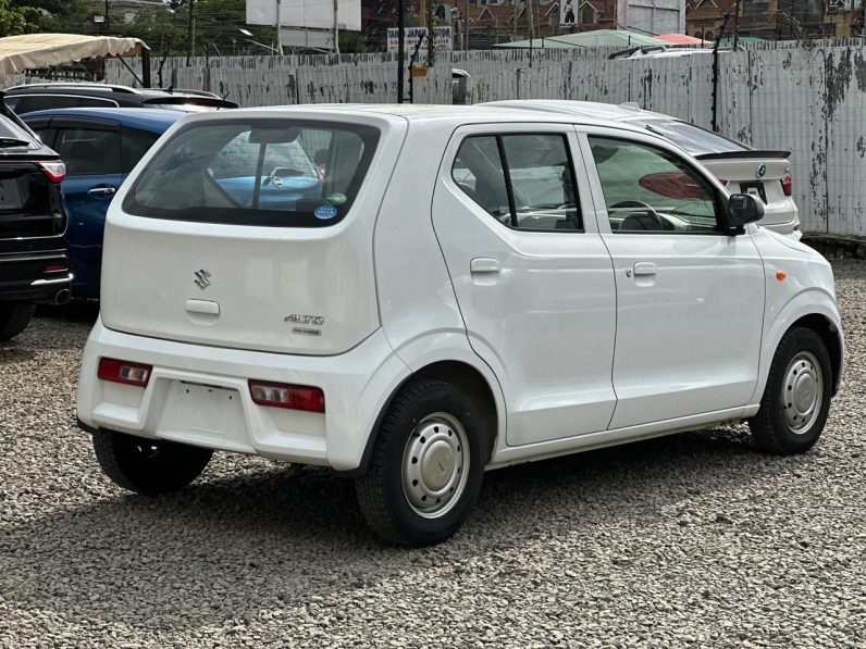 
								Suzuki Alto full									