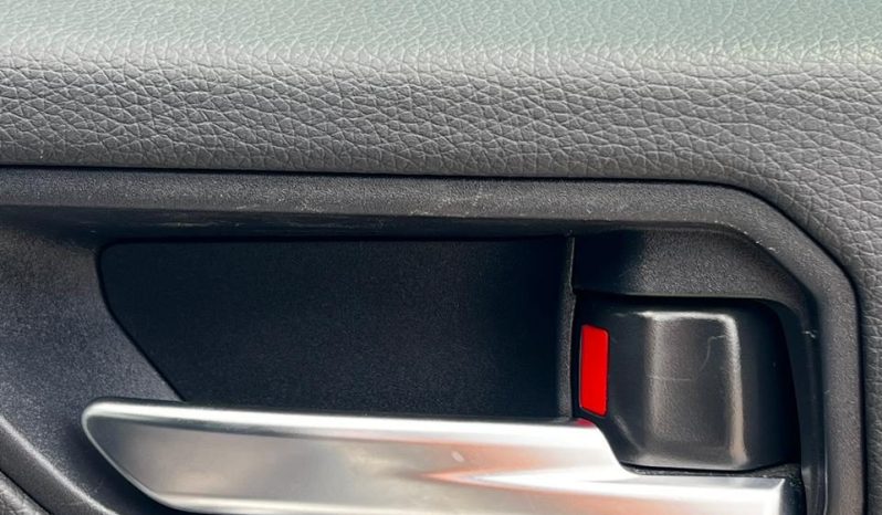 
								Toyota LandCruiser Prado J250 VXR full									