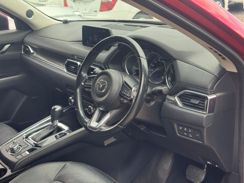 
								Mazda CX-5 full									