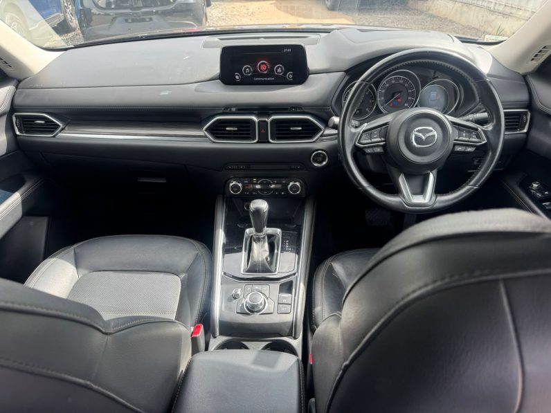 
								Mazda CX-5 full									