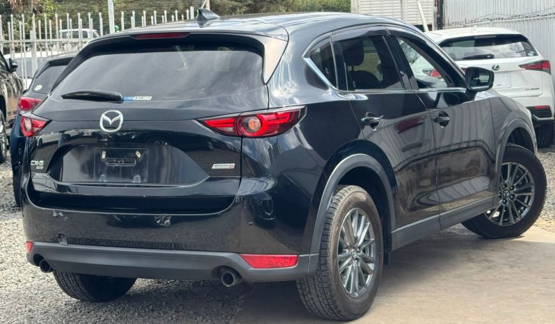 
								Mazda CX-5 full									