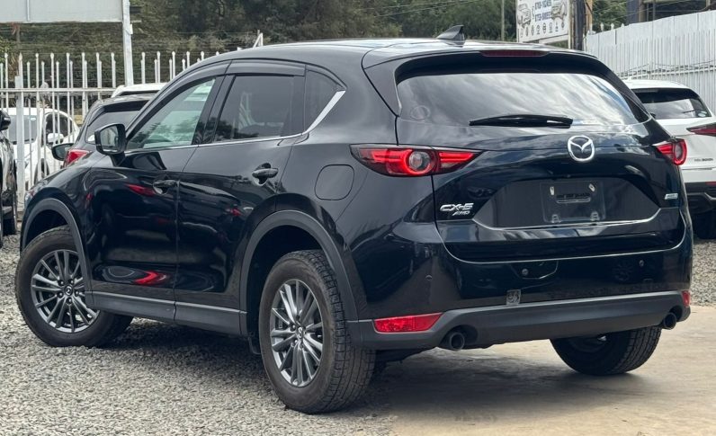 
								Mazda CX-5 full									
