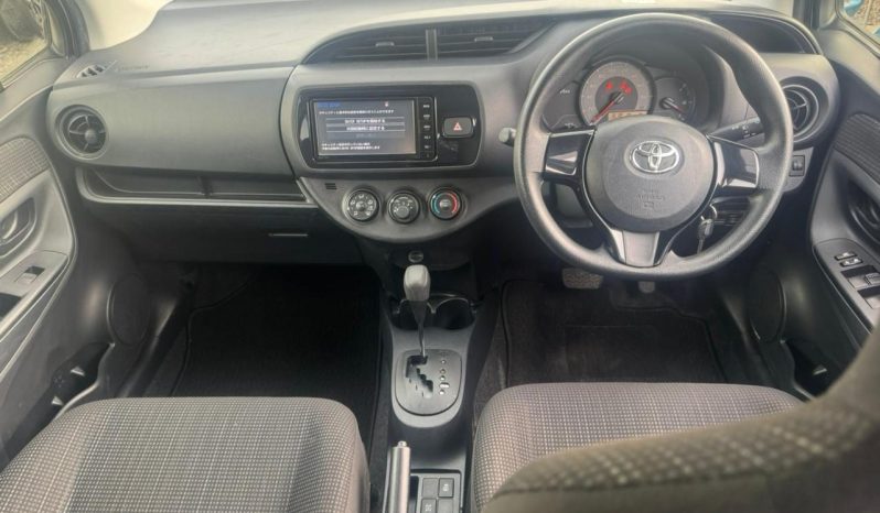 
								Toyota Vitz full									