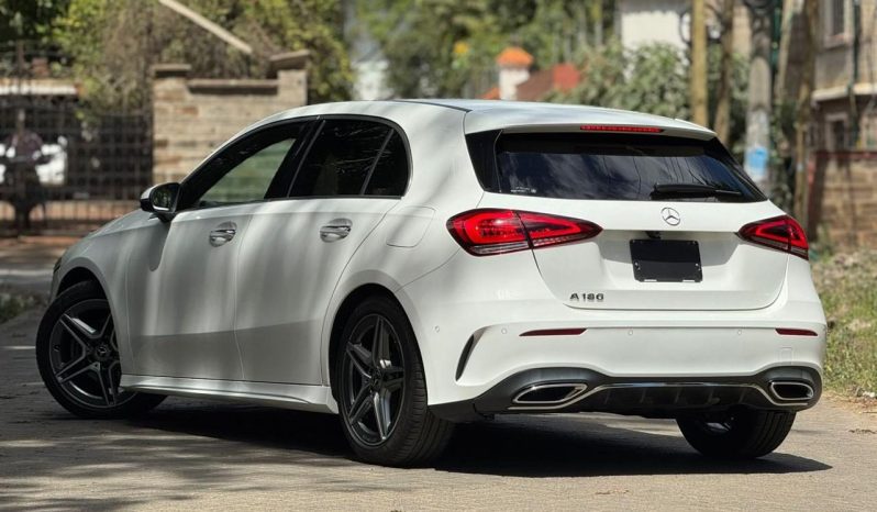 
								Mercedesbenz A180 full									