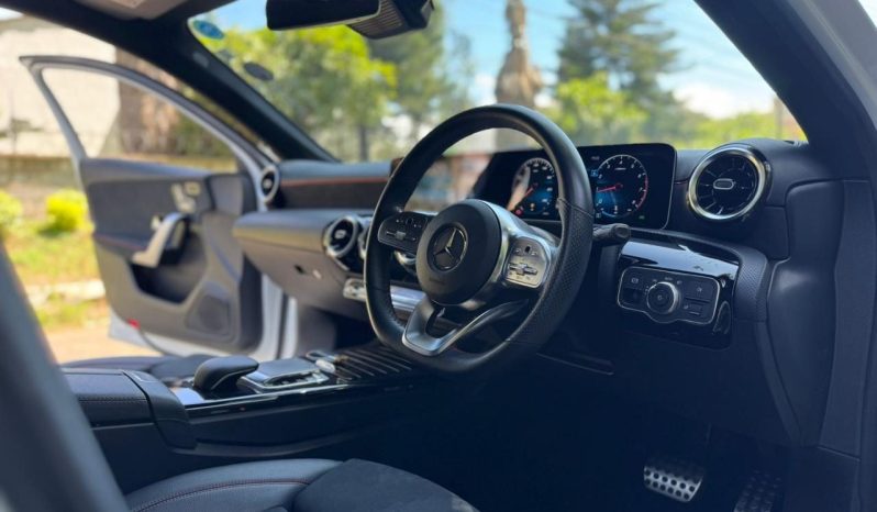 
								Mercedesbenz A180 full									