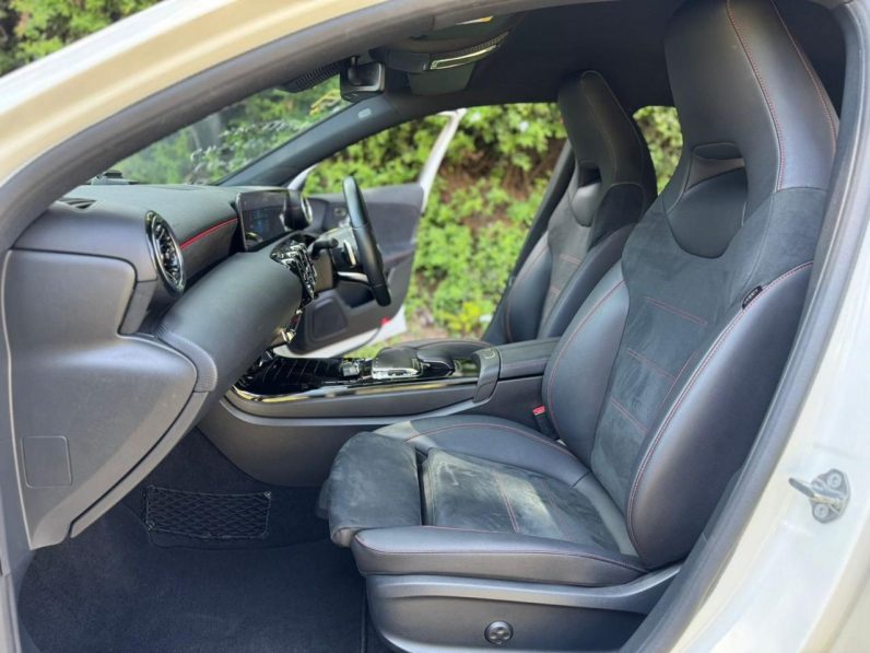 
								Mercedesbenz A180 full									