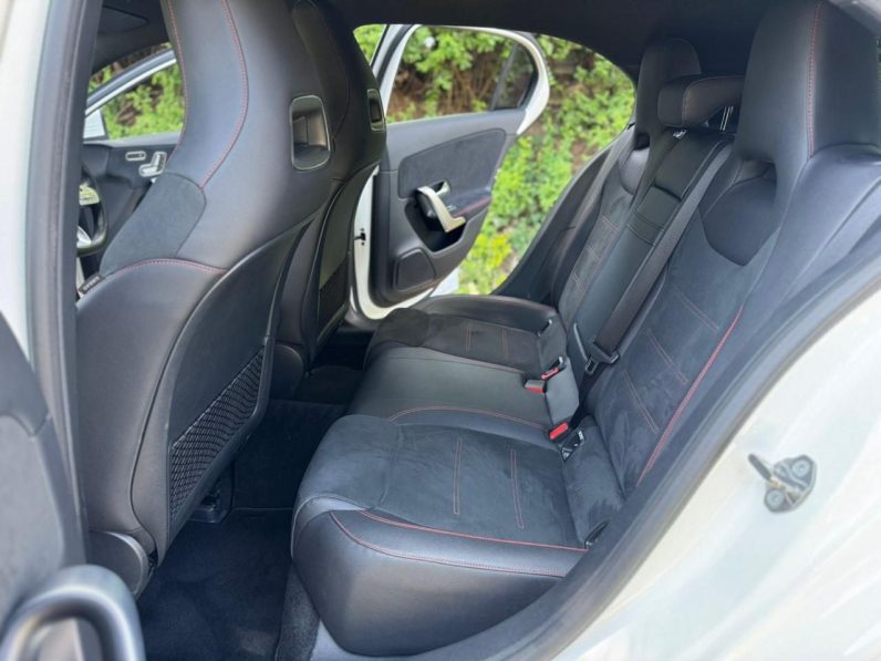 
								Mercedesbenz A180 full									