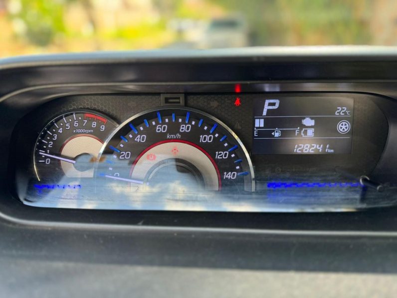 
								Suzuki Wagon R StingRay full									