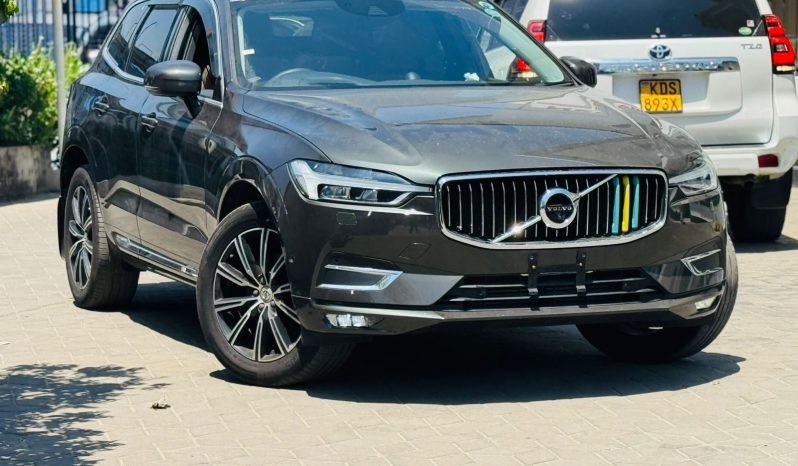 
								Volvo XC60 T5 full									