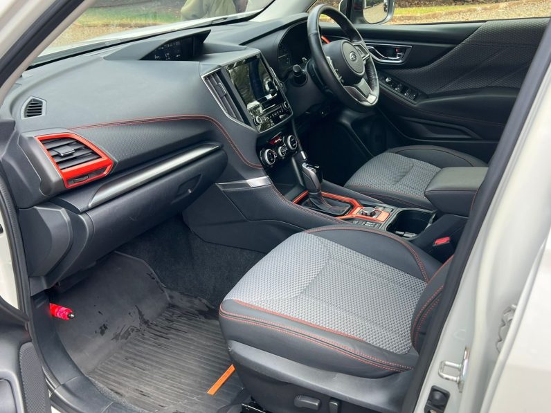 
								Subaru Forester X-Break full									